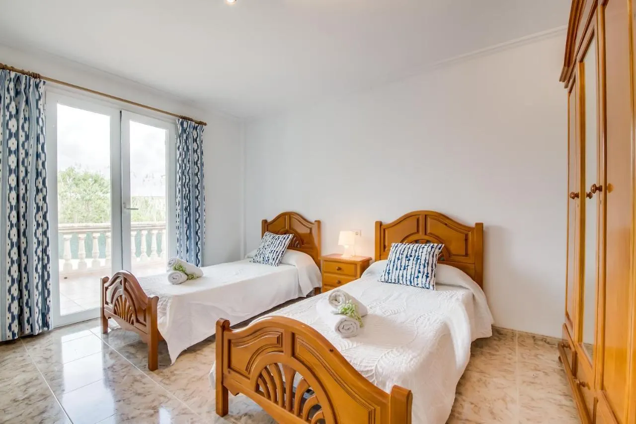 Ideal Property Mallorca - Villa Corb Mari Playa de Muro  Hébergement de vacances Playa de Muro (Mallorca)